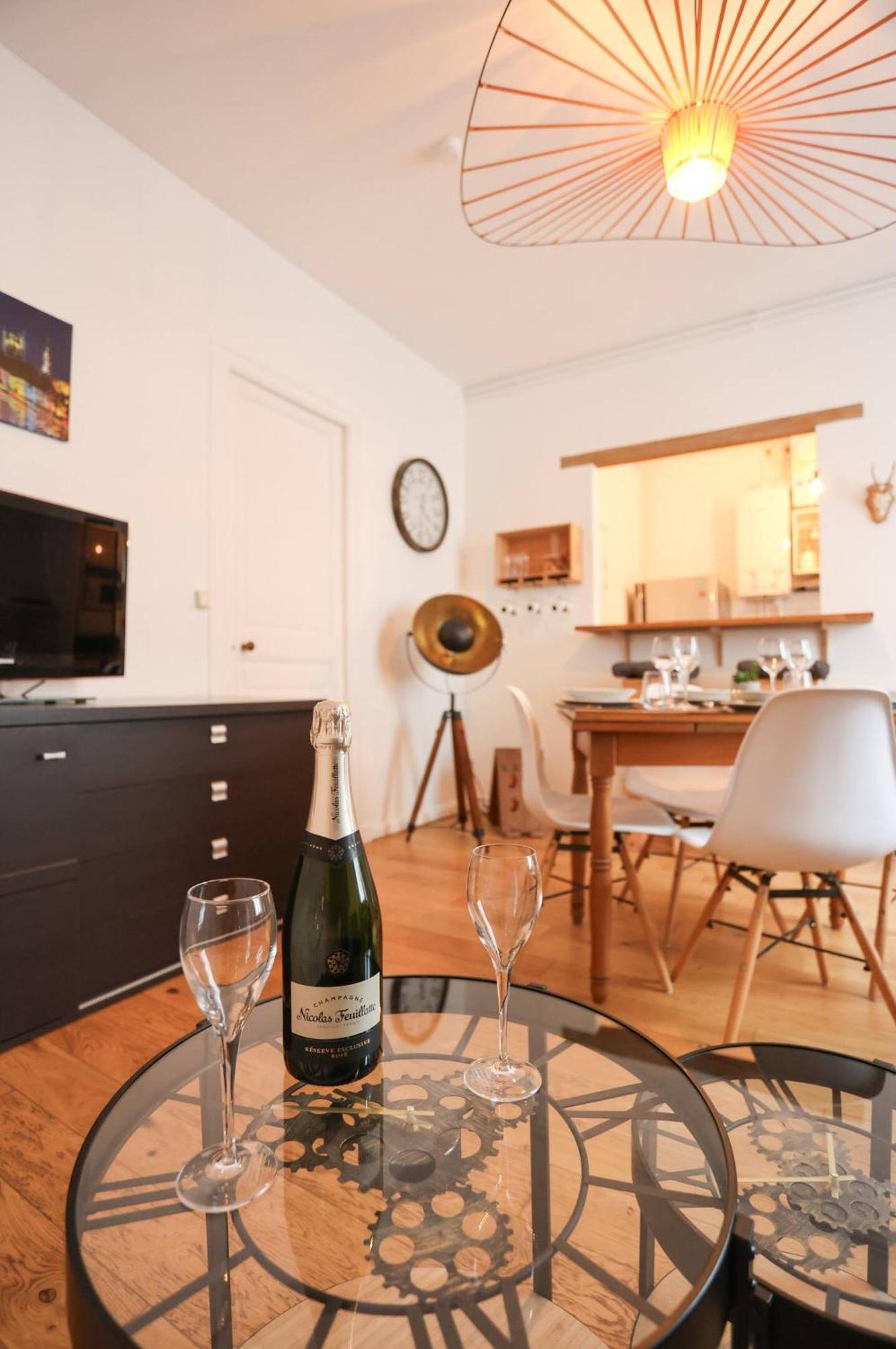50 Nuances Remoises Apartment Reims Exterior photo
